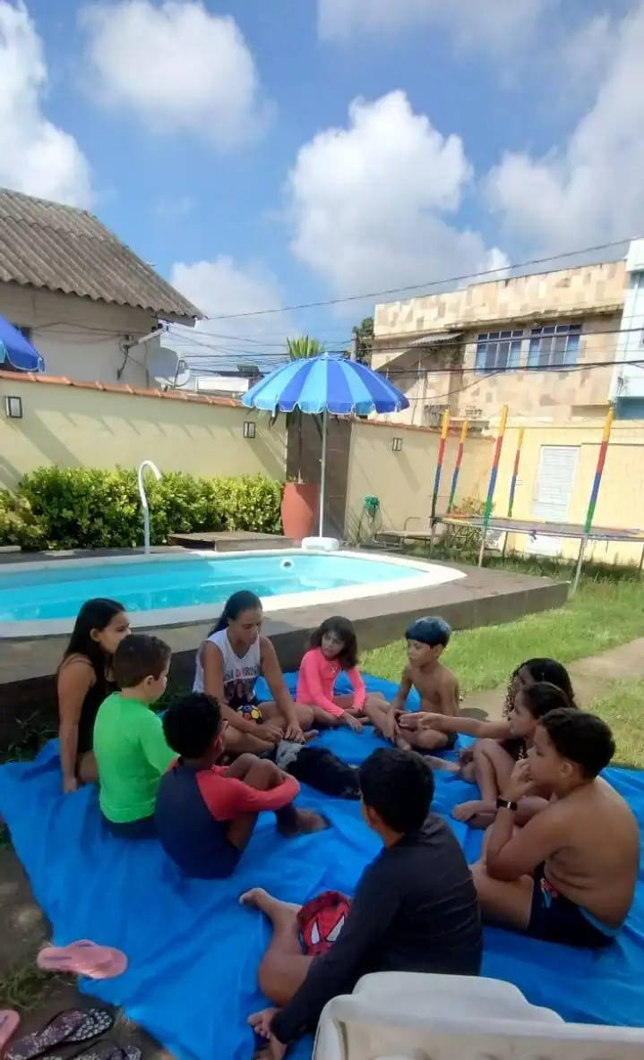 Oficinas de arte e criatividade na colônia de férias