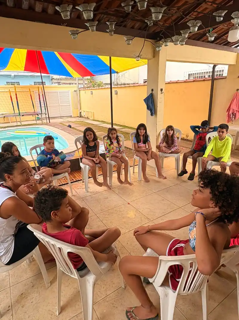Tia Dani e equipe da Casa do Brincar - Colônia de férias Irajá